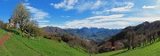 18 Vista panoramica dai Prati Parini (746 m)